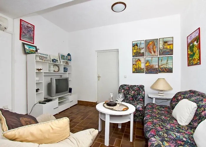 Apartament Maestro *